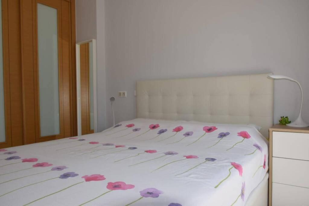 Brina, Stylish Apartment In Portimao Luaran gambar